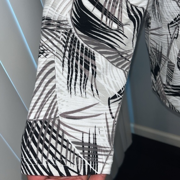 T Talbots Mockneck High Low Active Zip Up Jacket UPF 50+ XL P - Picture 2 of 8